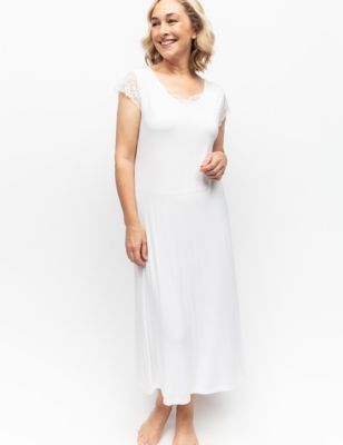 Cyberjammies Womens Tessa Modal Jersey Lace Trim Nightdress - 22 - White, White